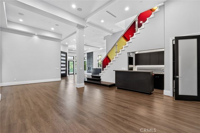 3087 Passmore Drive, Los Angeles, CA 90068