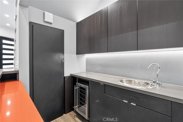 3087 Passmore Drive, Los Angeles, CA 90068
