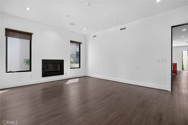 3087 Passmore Drive, Los Angeles, CA 90068