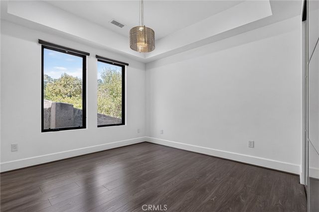 3087 Passmore Drive, Los Angeles, CA 90068