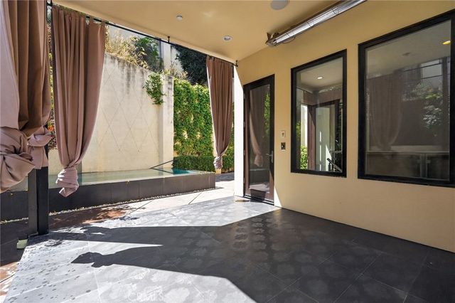 3087 Passmore Drive, Los Angeles, CA 90068