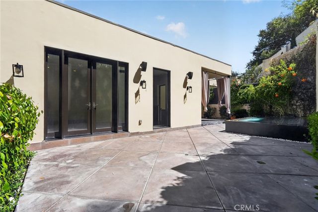3087 Passmore Drive, Los Angeles, CA 90068