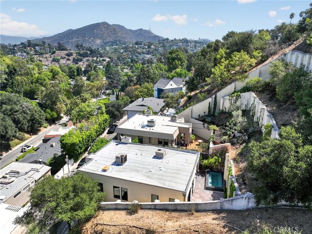3087 Passmore Drive, Los Angeles, CA 90068
