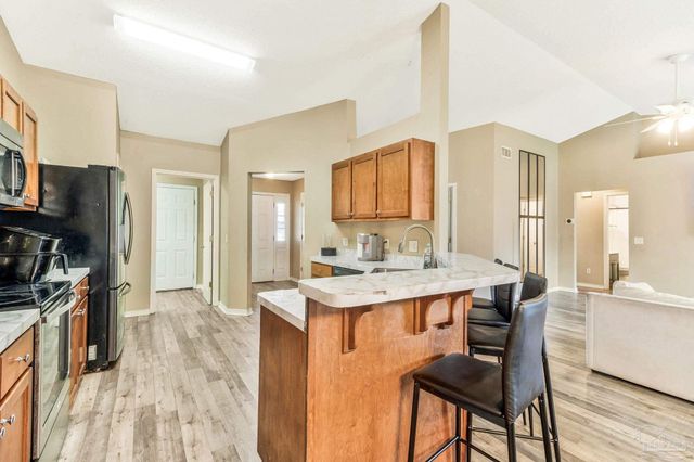 6825 Fort Deposit Dr, Pensacola, FL 32526