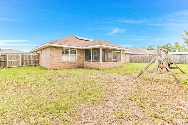 6825 Fort Deposit Dr, Pensacola, FL 32526