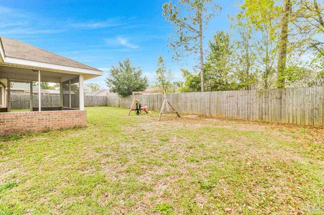 6825 Fort Deposit Dr, Pensacola, FL 32526