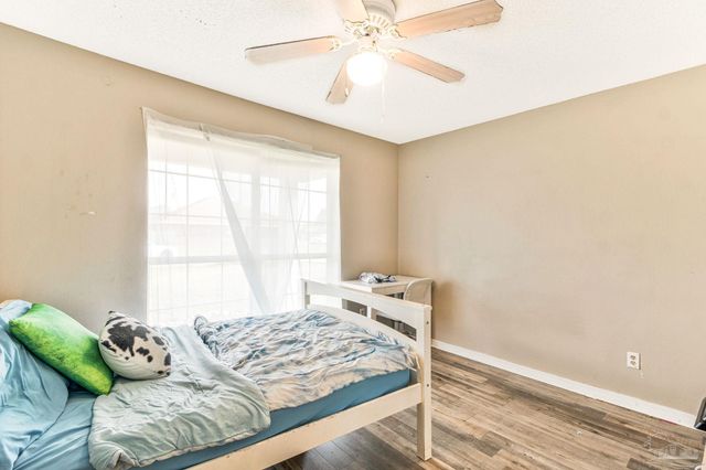 6825 Fort Deposit Dr, Pensacola, FL 32526