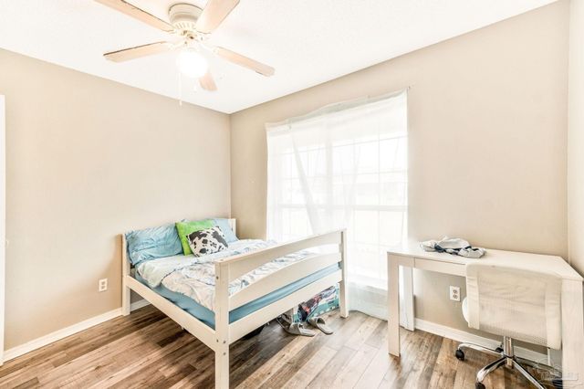 6825 Fort Deposit Dr, Pensacola, FL 32526