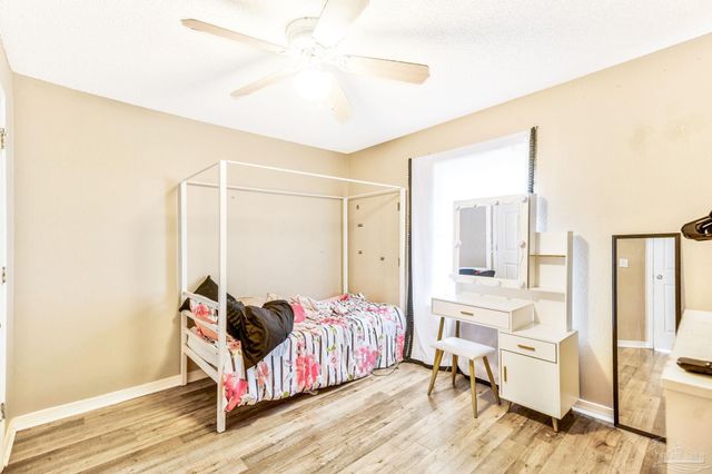 6825 Fort Deposit Dr, Pensacola, FL 32526