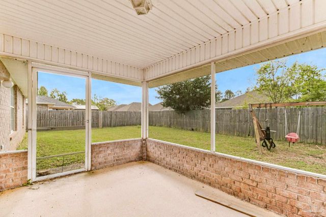 6825 Fort Deposit Dr, Pensacola, FL 32526