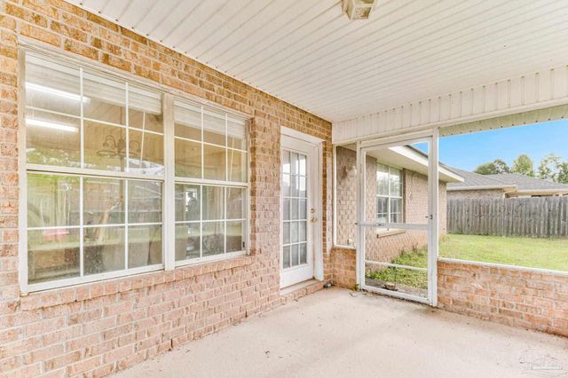 6825 Fort Deposit Dr, Pensacola, FL 32526