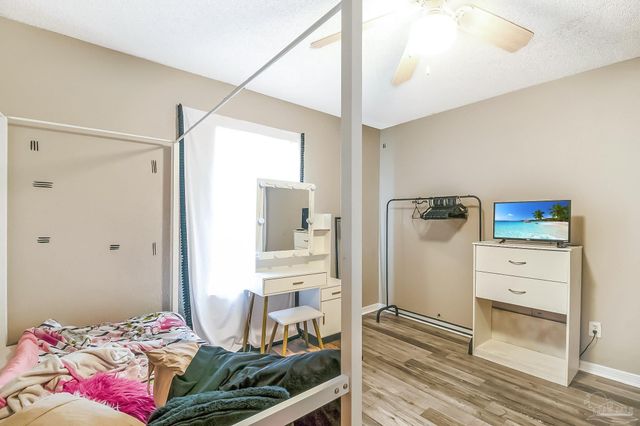 6825 Fort Deposit Dr, Pensacola, FL 32526