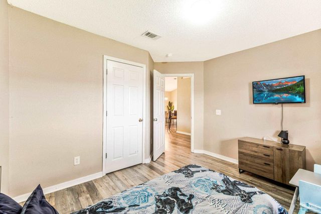 6825 Fort Deposit Dr, Pensacola, FL 32526