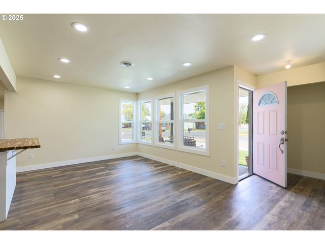 1895 Balm St, Baker City, OR 97814