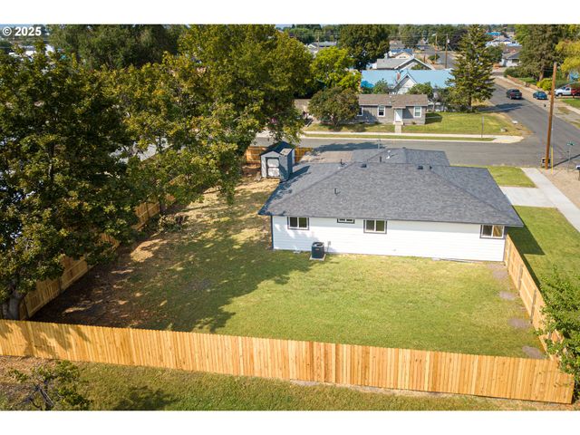 1895 Balm St, Baker City, OR 97814