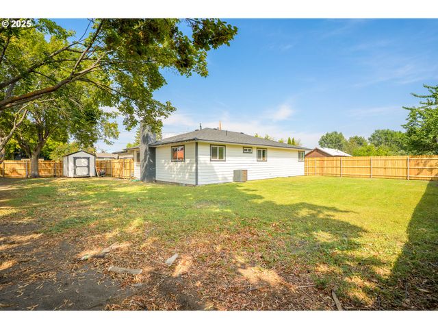 1895 Balm St, Baker City, OR 97814