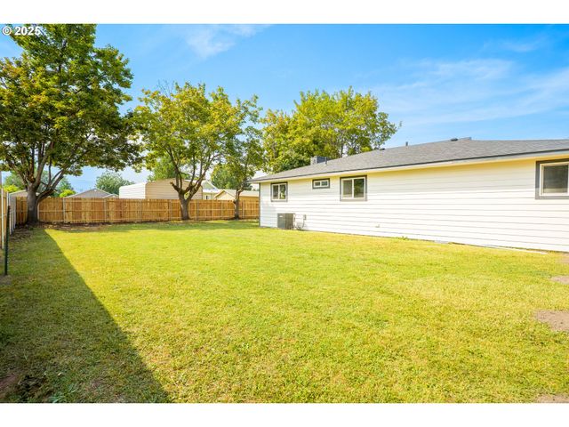 1895 Balm St, Baker City, OR 97814