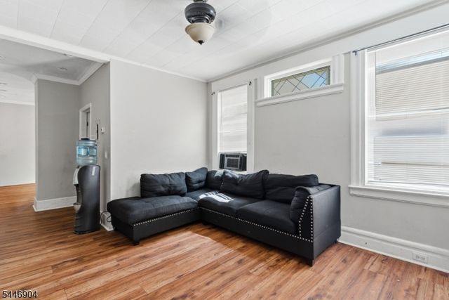 530 Norwood St, East Orange City, NJ 07018