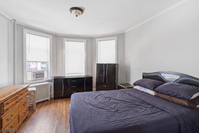 530 Norwood St, East Orange City, NJ 07018