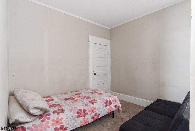 530 Norwood St, East Orange City, NJ 07018