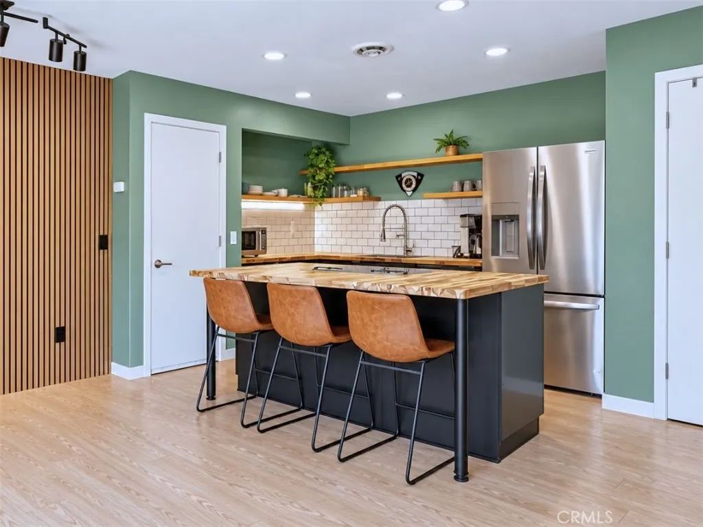 1642 Iowa Street A, Costa Mesa, CA 92626