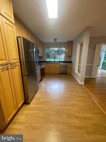 5528 WARWICK PL, Chevy Chase, MD 20815