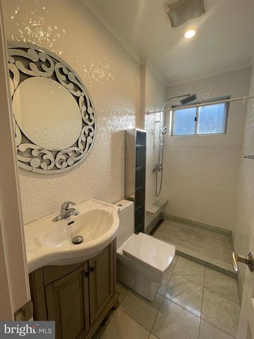 5528 WARWICK PL, Chevy Chase, MD 20815