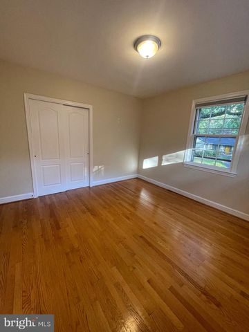 5528 WARWICK PL, Chevy Chase, MD 20815