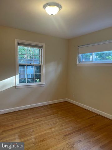 5528 WARWICK PL, Chevy Chase, MD 20815