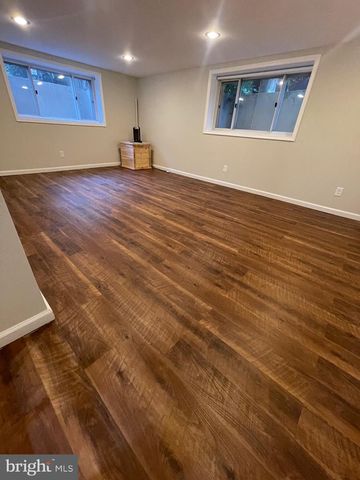 5528 WARWICK PL, Chevy Chase, MD 20815