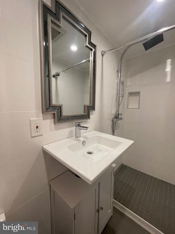 5528 WARWICK PL, Chevy Chase, MD 20815