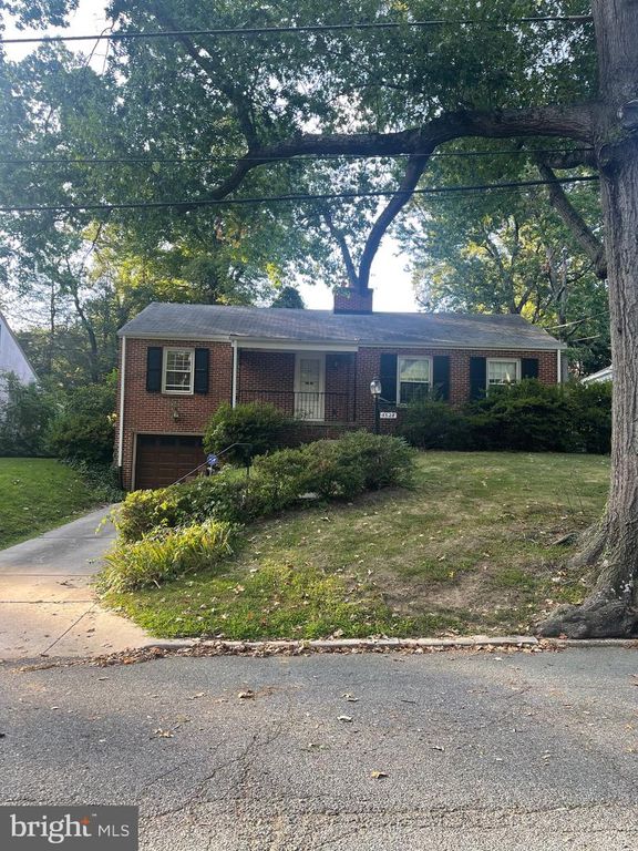 5528 WARWICK PL, Chevy Chase, MD 20815