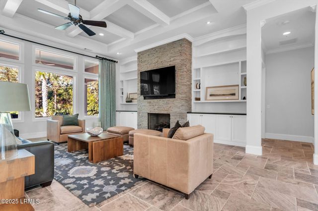 20 Royal Crest Drive, Hilton Head Island, SC 29928