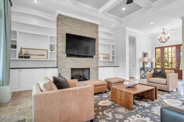 20 Royal Crest Drive, Hilton Head Island, SC 29928