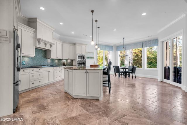 20 Royal Crest Drive, Hilton Head Island, SC 29928