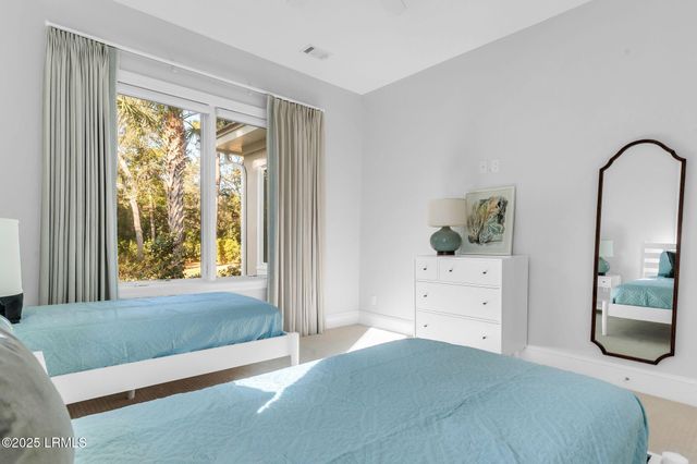 20 Royal Crest Drive, Hilton Head Island, SC 29928