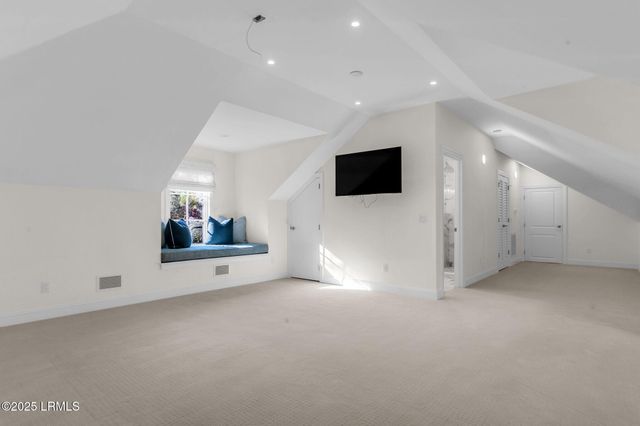 20 Royal Crest Drive, Hilton Head Island, SC 29928