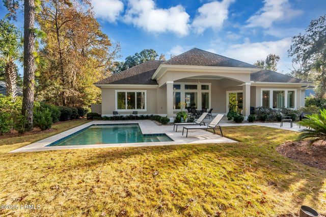 20 Royal Crest Drive, Hilton Head Island, SC 29928