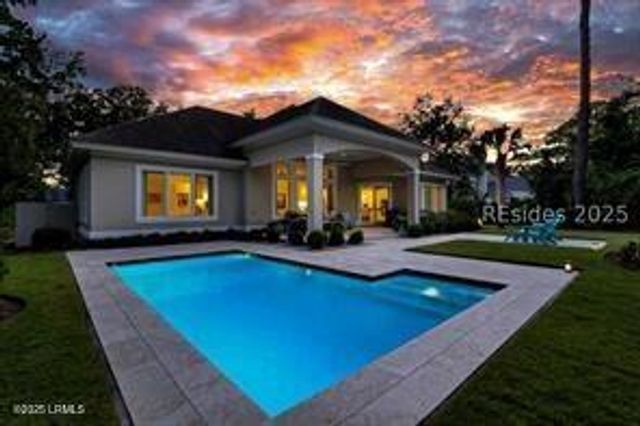 20 Royal Crest Drive, Hilton Head Island, SC 29928