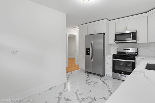 9817 Washington Avenue, Oak Lawn, IL 60453