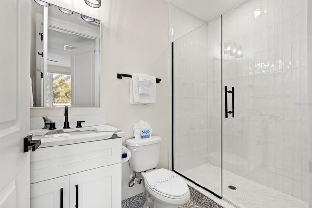 121 E WARREN AVENUE 3, Tampa, FL 33602