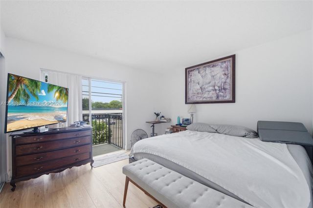 2520 N Andrews Avenue 107, Wilton Manors, FL 33311