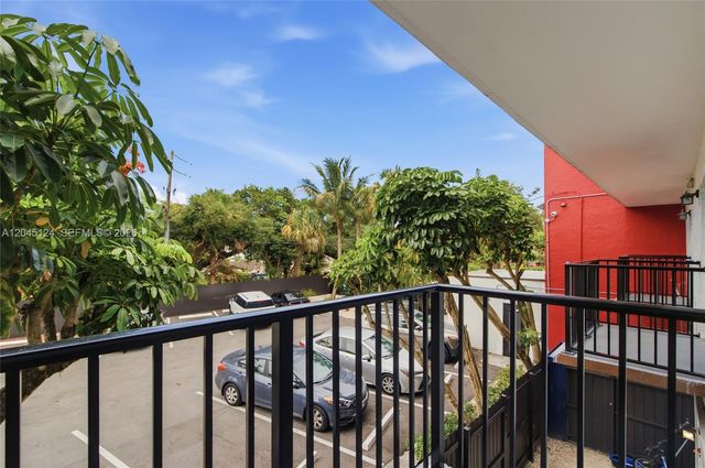 2520 N Andrews Avenue 107, Wilton Manors, FL 33311