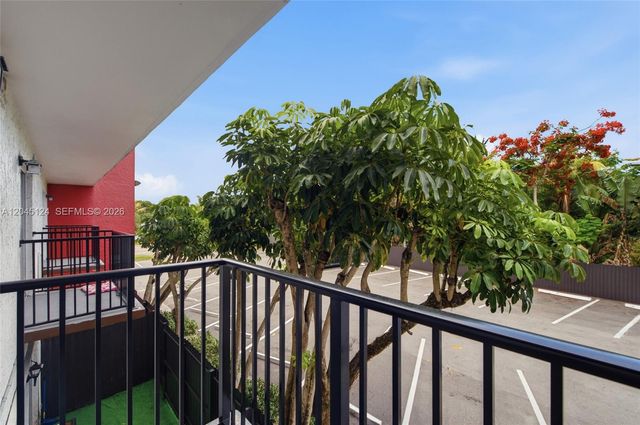 2520 N Andrews Avenue 107, Wilton Manors, FL 33311
