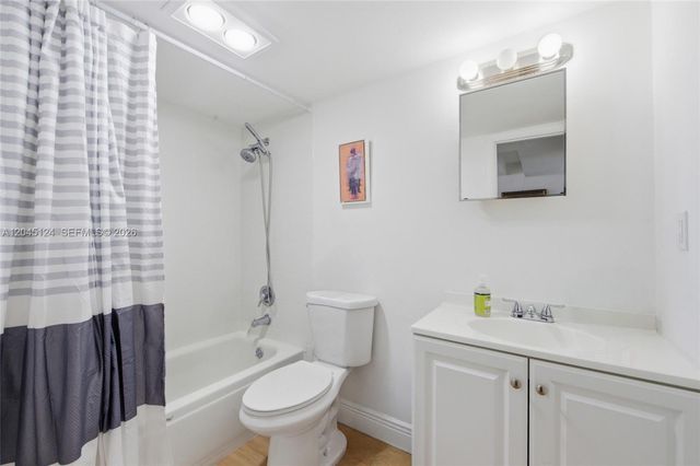 2520 N Andrews Avenue 107, Wilton Manors, FL 33311