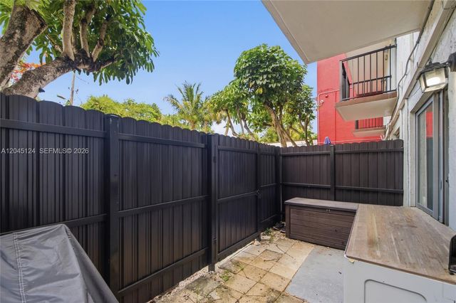 2520 N Andrews Avenue 107, Wilton Manors, FL 33311