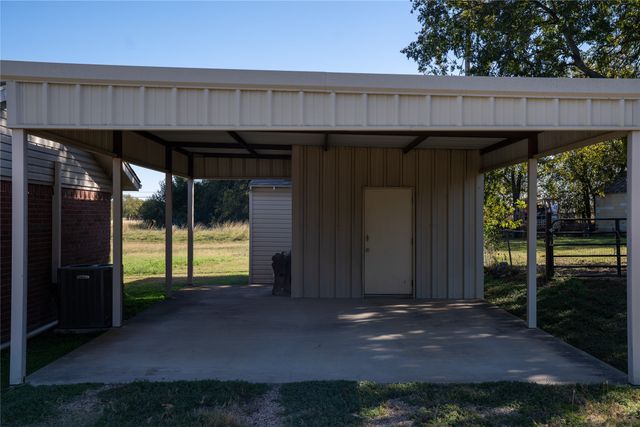 156 Wayman Drive, Whitney, TX 76692
