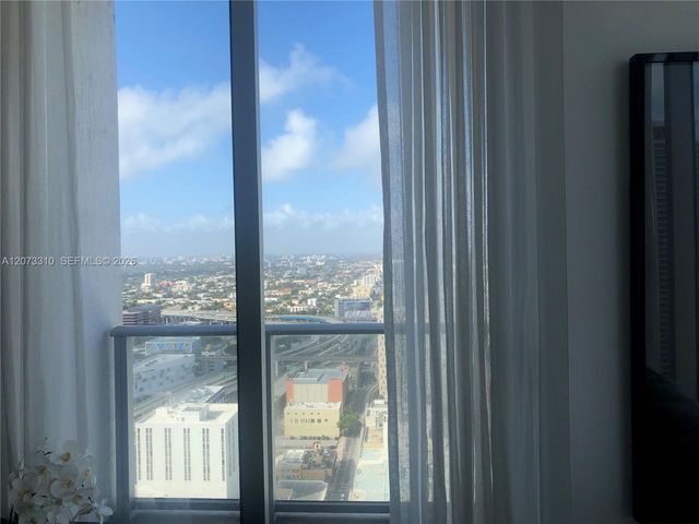 151 SE 1 Street PH 10, Miami, FL 33131