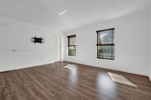 9823 SW 93rd Ter, Miami, FL 33176