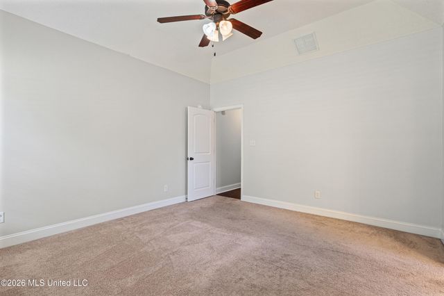 6450 Arbor Lake Drive, Horn Lake, MS 38637